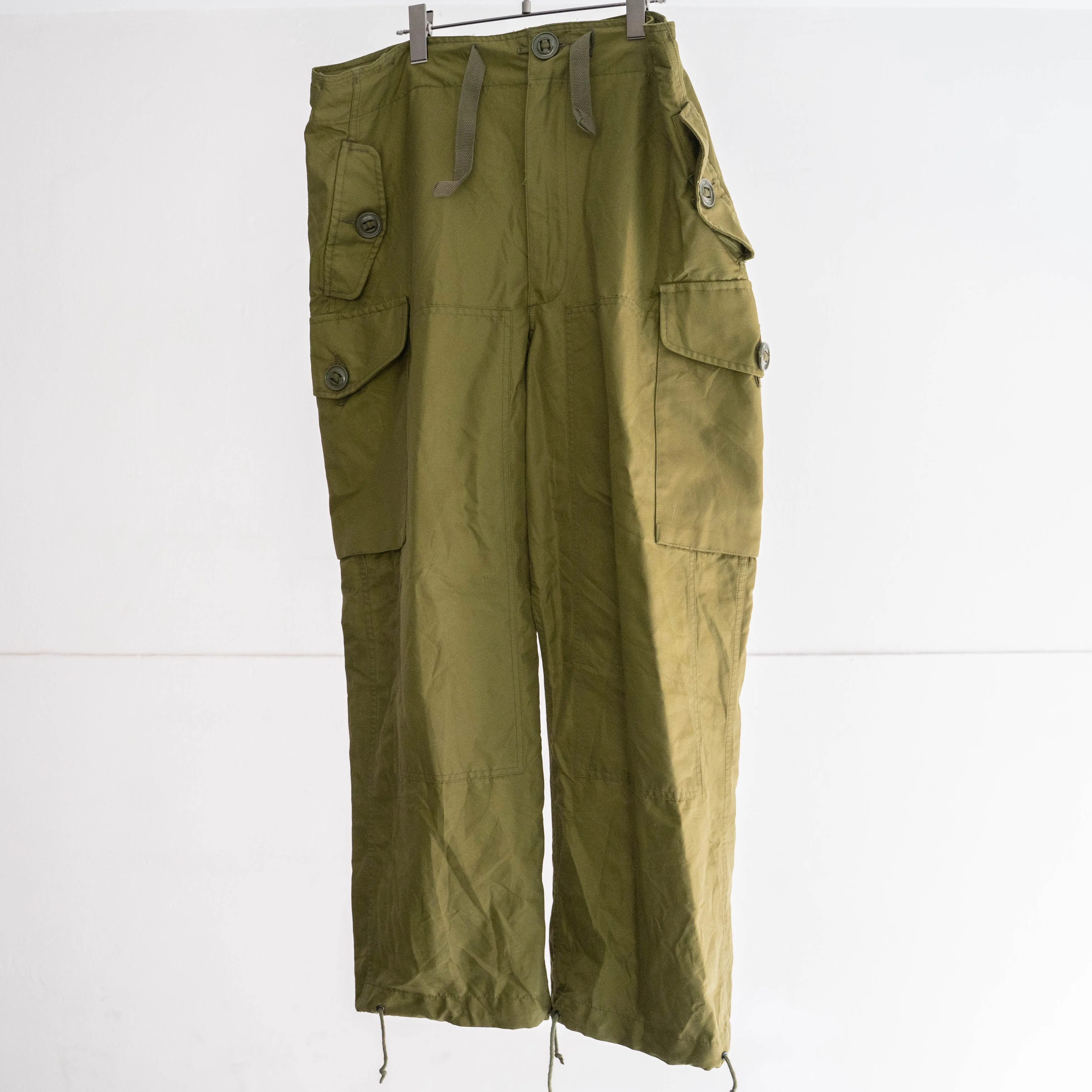 1980s Canadian military windproof over cargo pants