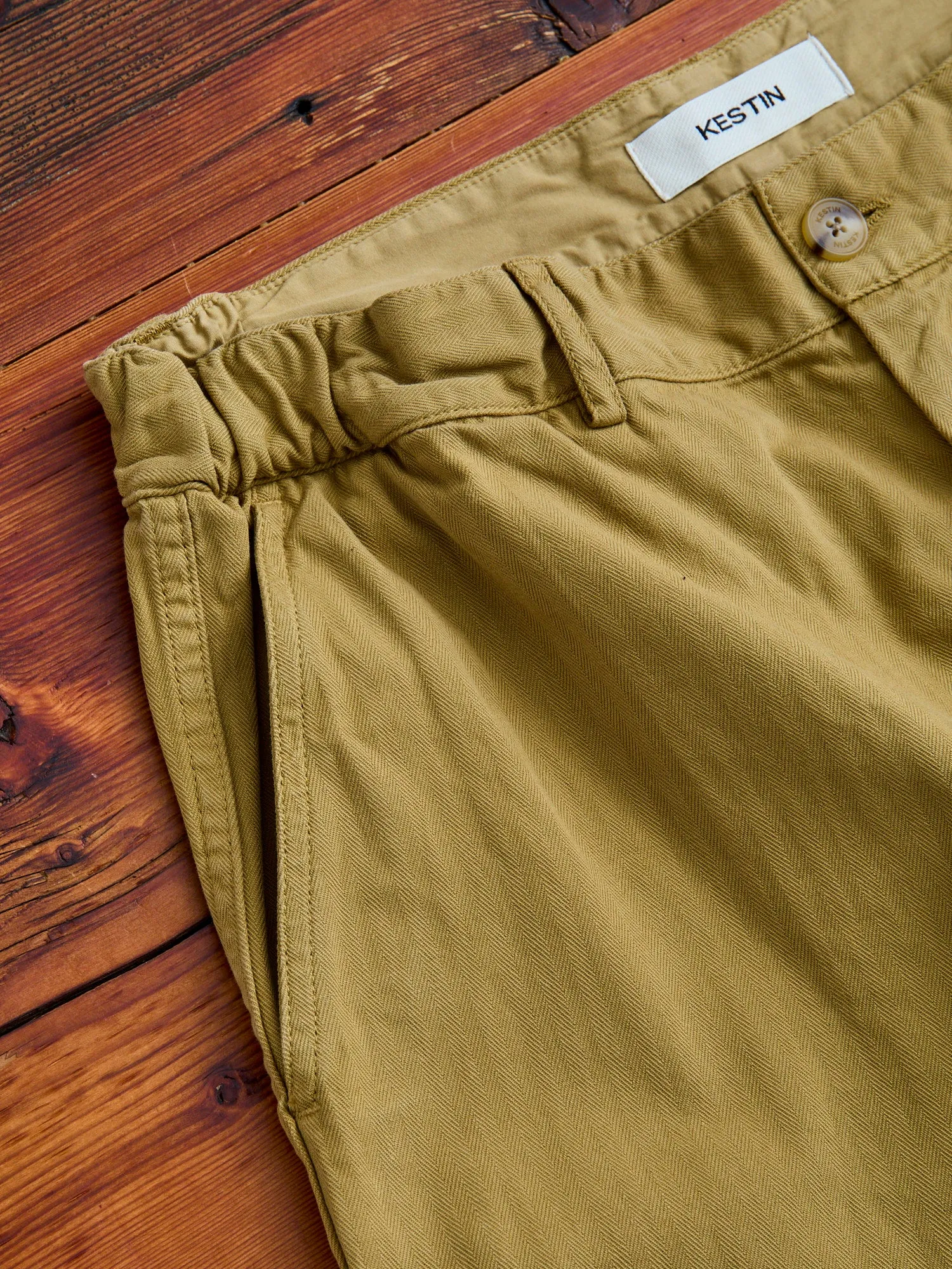 Aberlour Herringbone Pants in American Tan