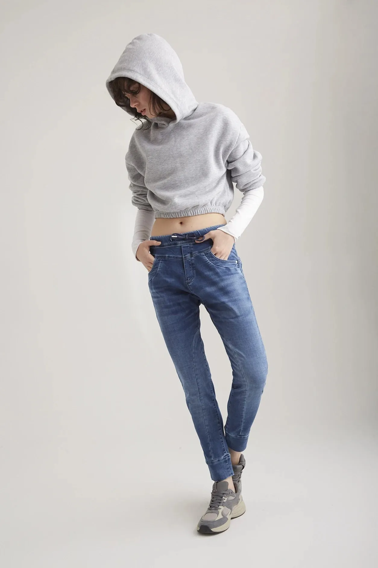 Mila - Slim Jogger Pant - Blue Denim - 27" Inseam L01