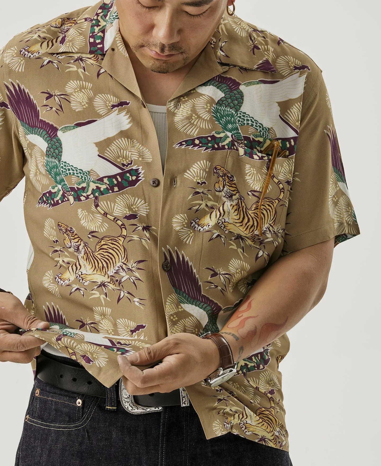 Ukiyo-e Tiger & Crane Pattern Aloha Shirt - Khaki