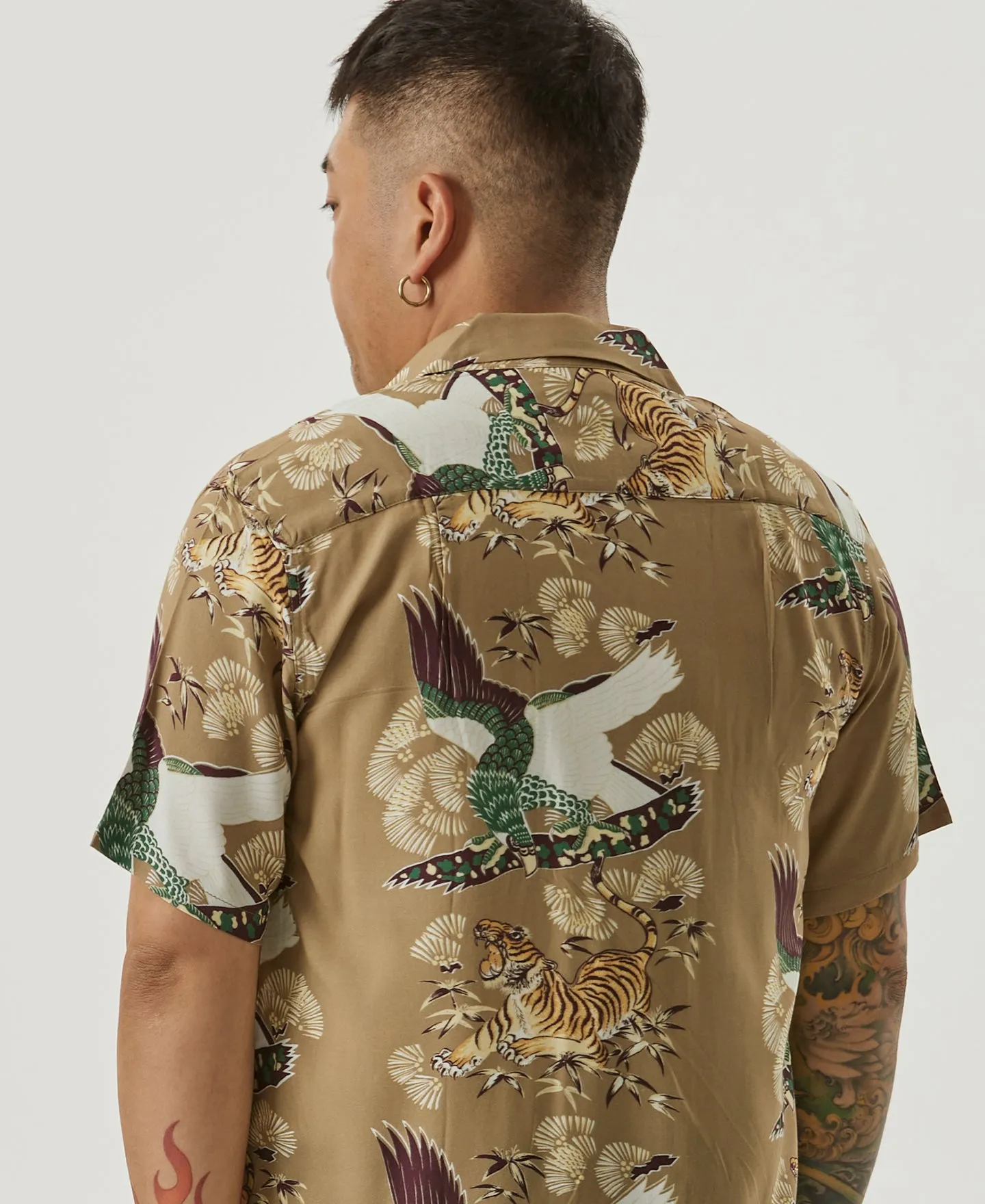 Ukiyo-e Tiger & Crane Pattern Aloha Shirt - Khaki